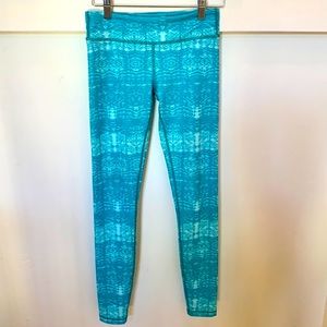 Blue size 12 ivivva leggings